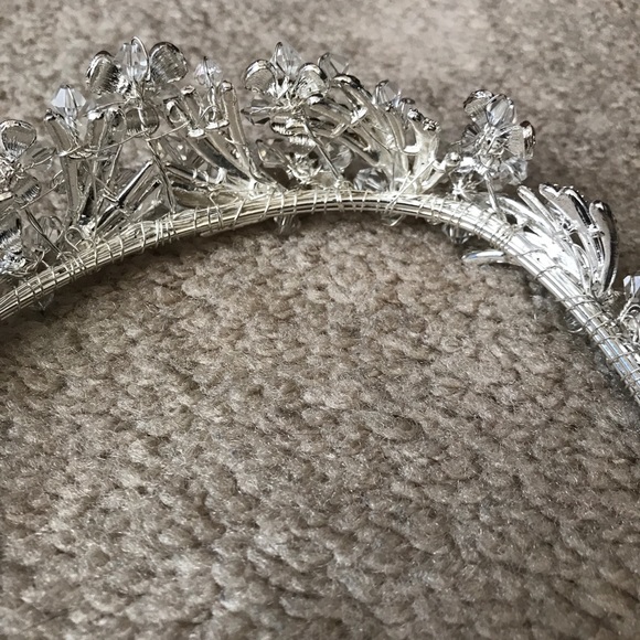 Wedding Tiara - Picture 8 of 8